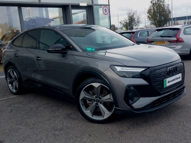 Used Audi Q4 e-tron 2024 for sale - 76221382: Photo 1