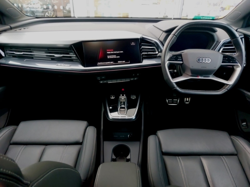 Used Audi Q4 e-tron 2024 for sale - 76221382: Photo 2