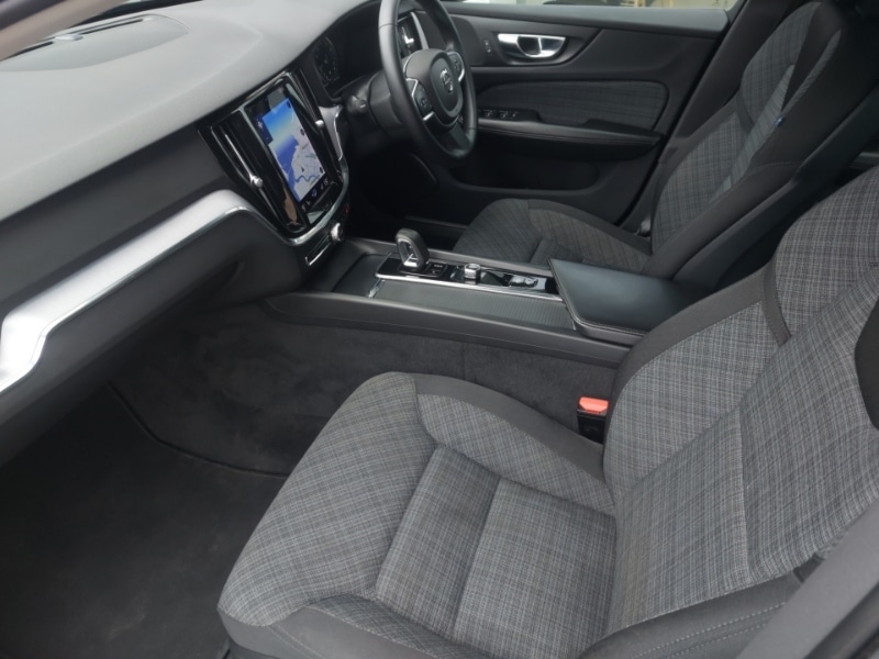 Used Volvo V60 2022 for sale - 76053664: Photo 5