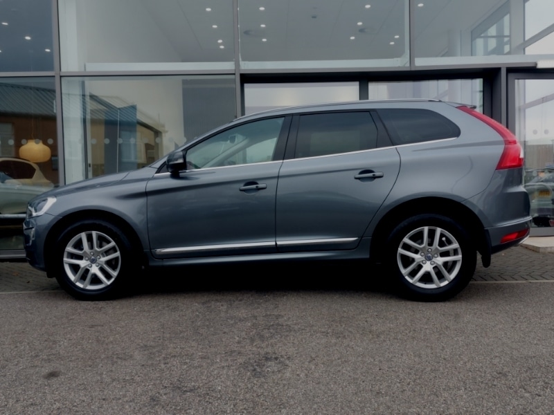 Used Volvo XC60 2017 for sale - 76369782: Photo 4