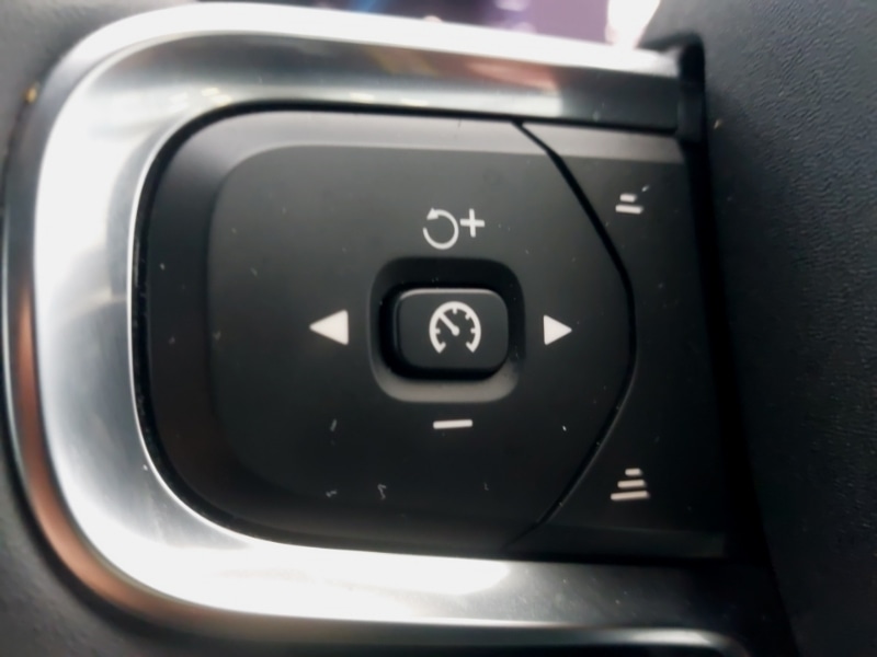 Used Volvo XC40 2024 for sale - 76375221: Photo 18