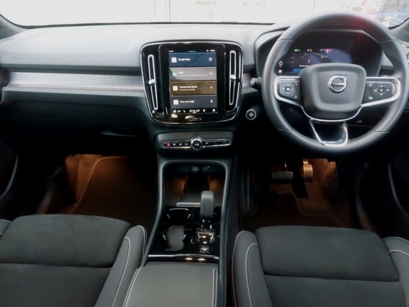 Used Volvo XC40 2024 for sale - 76375221: Photo 2