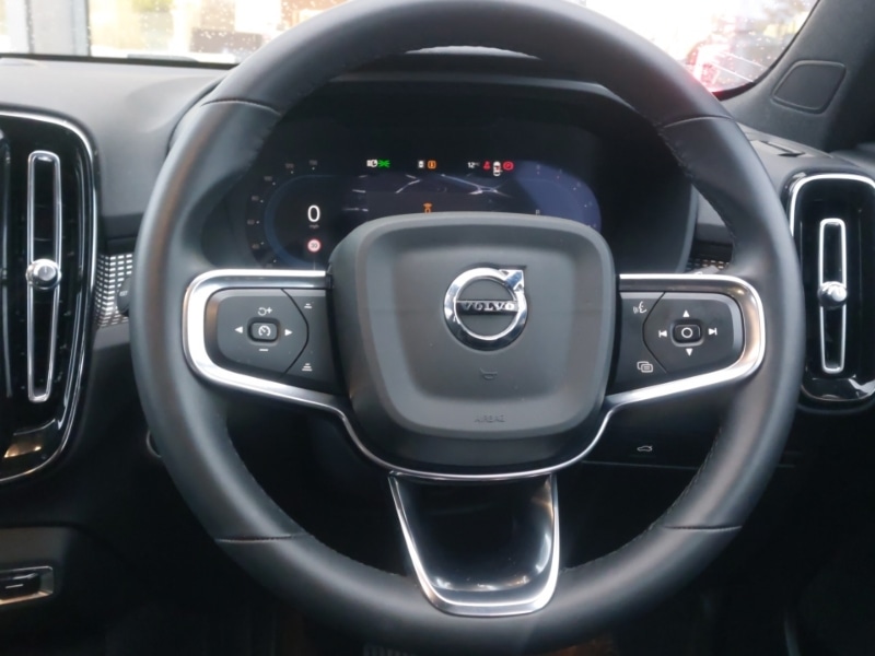 Used Volvo XC40 2024 for sale - 76375221: Photo 7