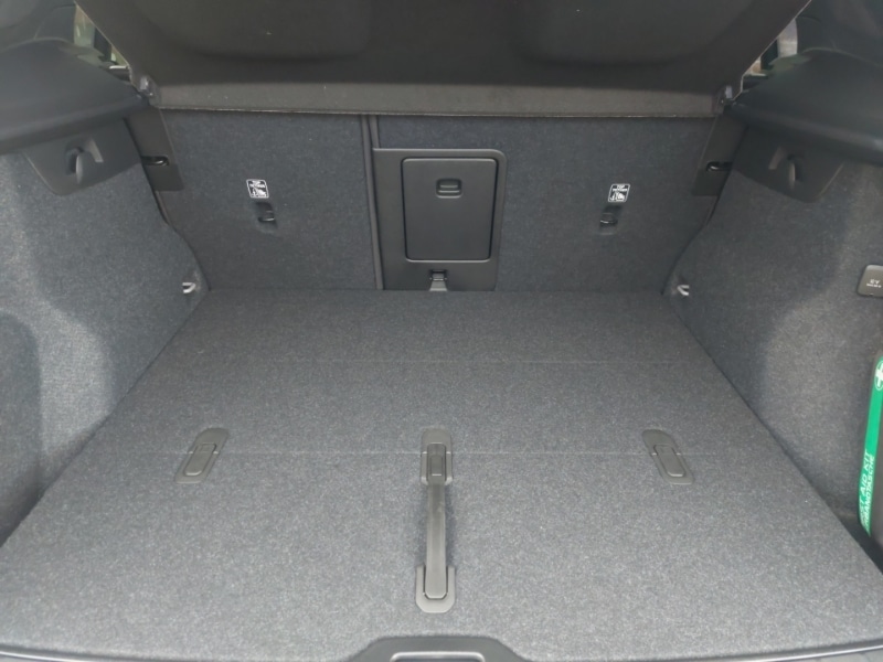 Used Volvo XC40 2025 for sale - 78079821: Photo 8