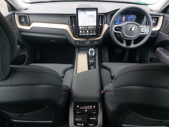 Used Volvo XC60 2025 for sale - 78872218: Photo