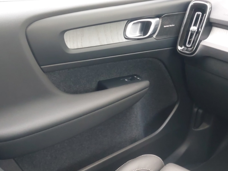 Used Volvo XC40 2025 for sale - 77410008: Photo 11