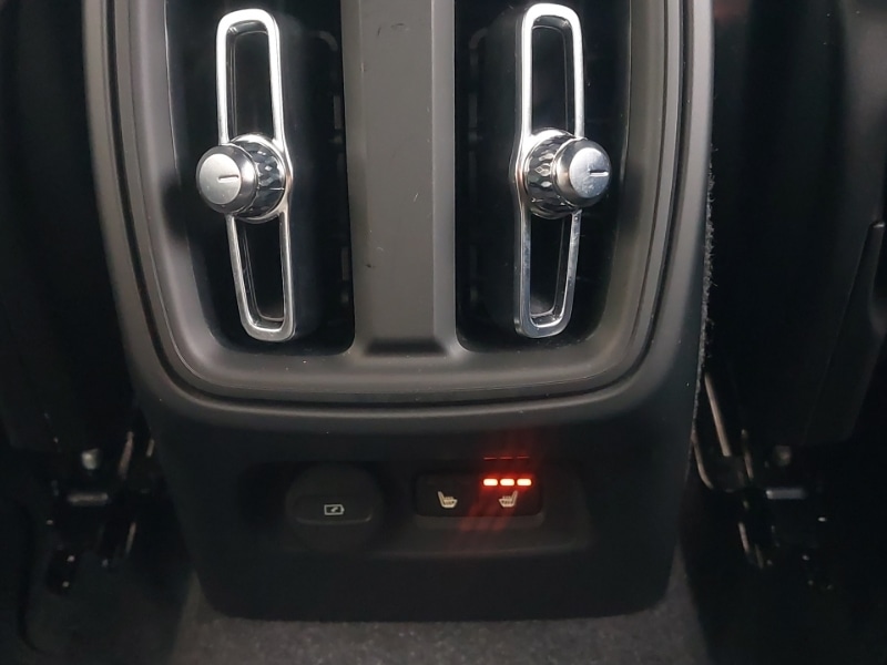 Used Volvo XC40 2023 for sale - 76121042: Photo 14