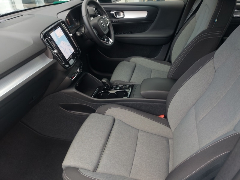 Used Volvo XC40 2023 for sale - 76121042: Photo 5