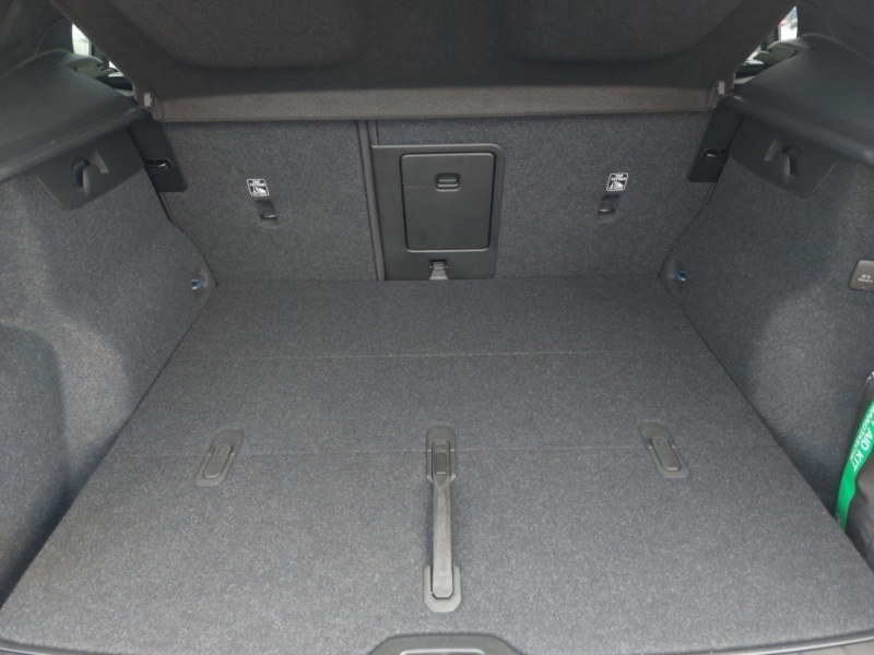 Used Volvo XC40 2023 for sale - 76121042: Photo 8