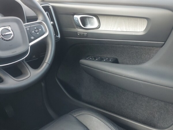 Used Volvo XC40 2022 for sale - 75526210: Photo 10