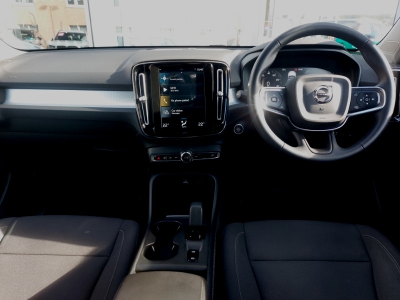 Used Volvo XC40 2021 for sale - 75989129: Photo 2