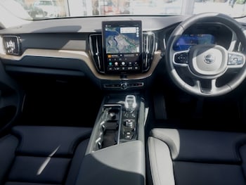 Used Volvo XC60 2025 for sale - 78932907: Photo