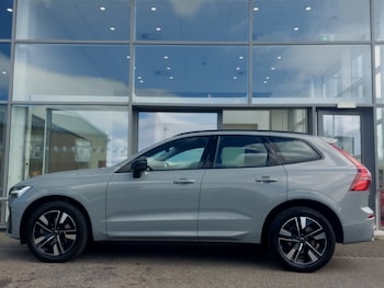Used Volvo XC60 2025 for sale - 78932907: Photo