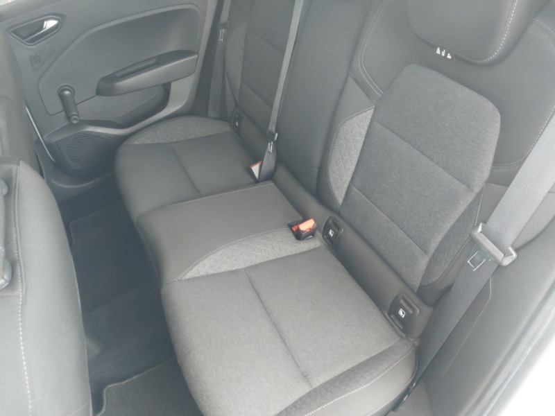 Used Renault Clio 2020 for sale - 76842749: Photo 6