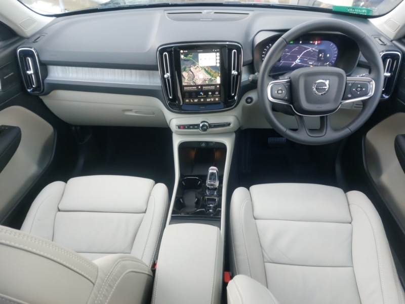 Used Volvo XC40 2025 for sale - 77141685: Photo 2