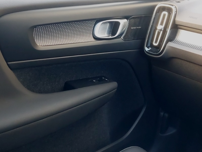 Used Volvo XC40 2022 for sale - 77371197: Photo 11