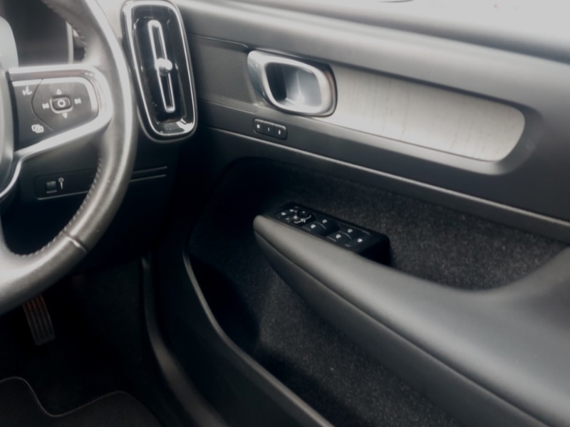 Used Volvo XC40 2021 for sale - 76518701: Photo 10