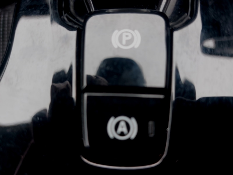 Used Volvo XC40 2021 for sale - 76518701: Photo 16