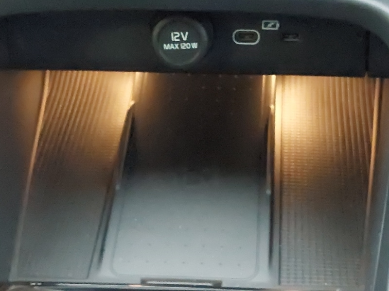 Used Volvo XC40 2025 for sale - 77366629: Photo 17