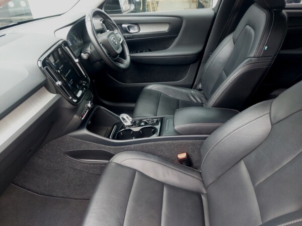 Used Volvo XC40 2021 for sale - 75695802: Photo 5