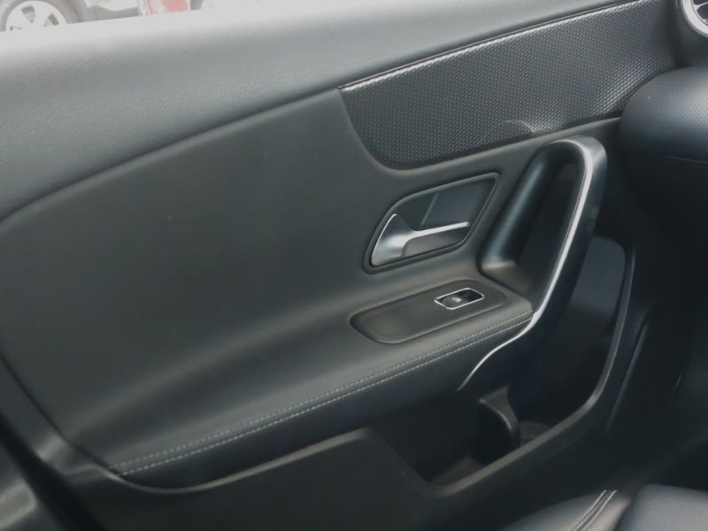 Used Mercedes-Benz A-Class 2018 for sale - 76493158: Photo 11