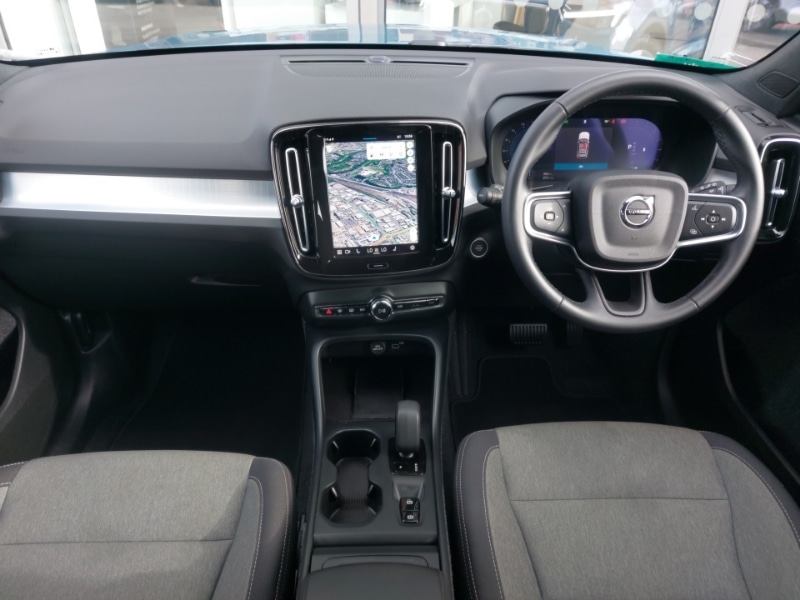 Used Volvo XC40 2024 for sale - 76771498: Photo 2