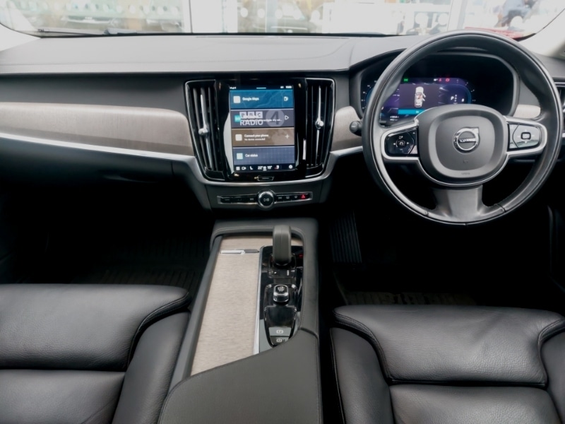 Used Volvo V90 2022 for sale - 76387767: Photo 2