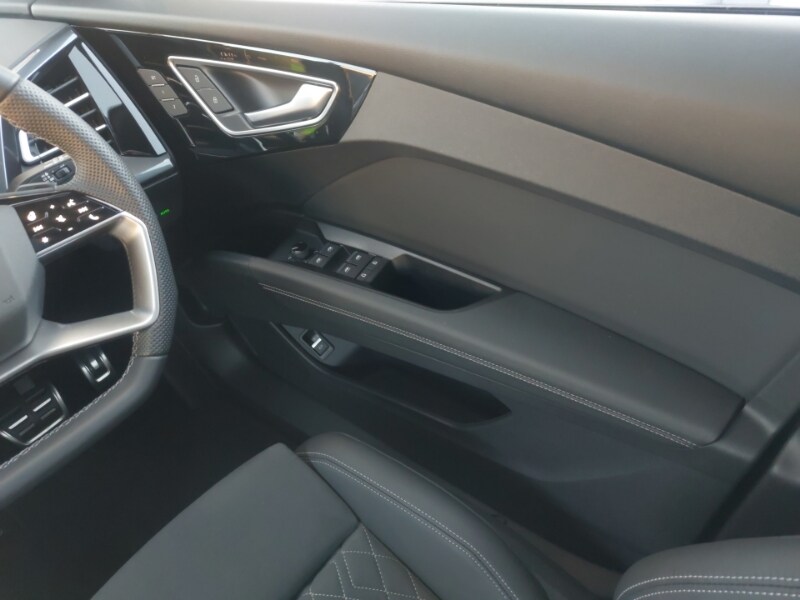 Used Audi Q4 e-tron 2025 for sale - 77852628: Photo 10