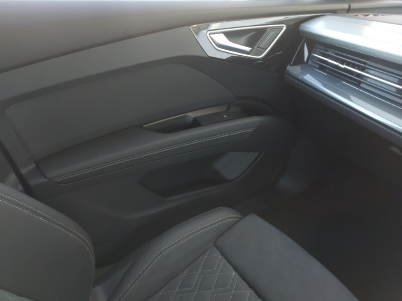 Used Audi Q4 e-tron 2025 for sale - 77852628: Photo 11