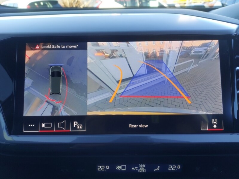 Used Audi Q4 e-tron 2025 for sale - 77852628: Photo 17