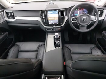 Used Volvo XC60 2025 for sale - 77366619: Photo