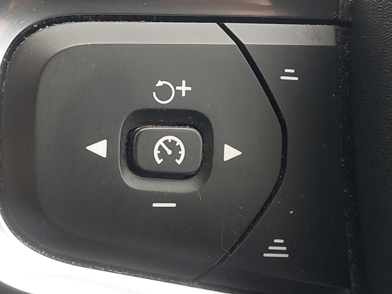 Used Volvo XC40 2022 for sale - 77338470: Photo 17