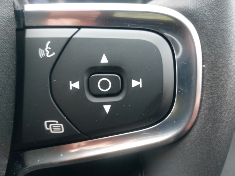 Used Volvo XC40 2025 for sale - 77467032: Photo 17