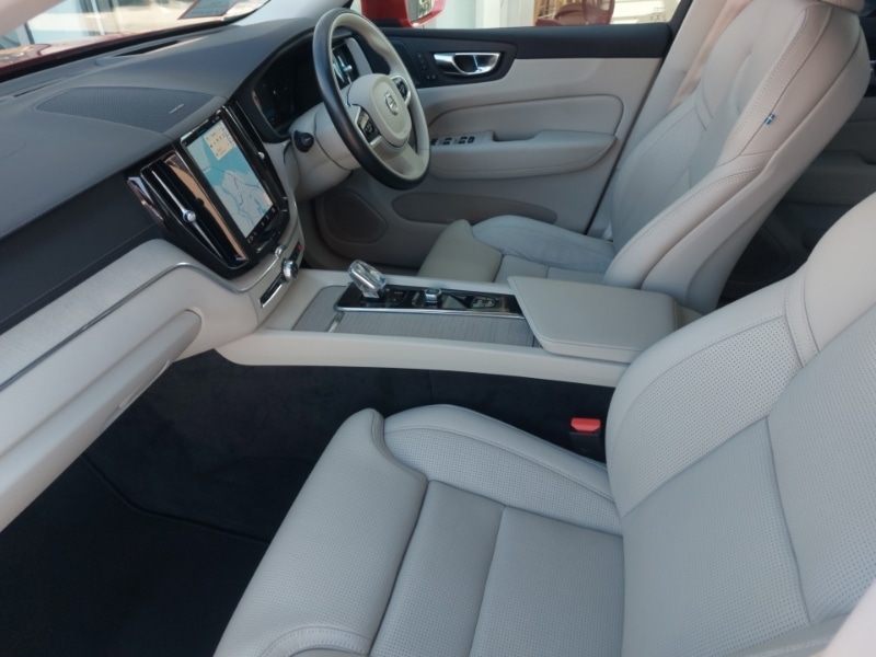 Used Volvo XC60 2022 for sale - 76602702: Photo 5