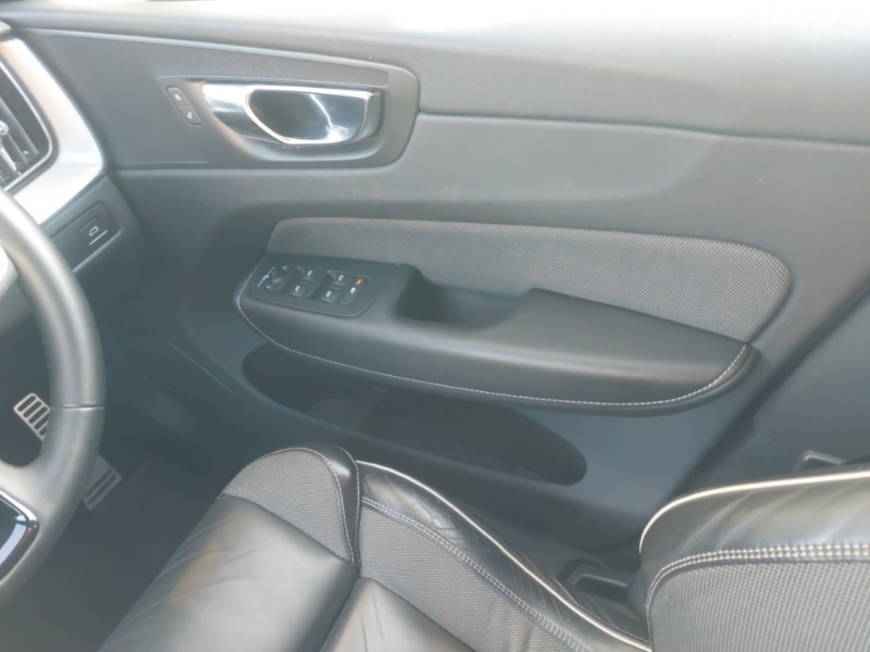 Used Volvo XC60 2022 for sale - 76834380: Photo 10