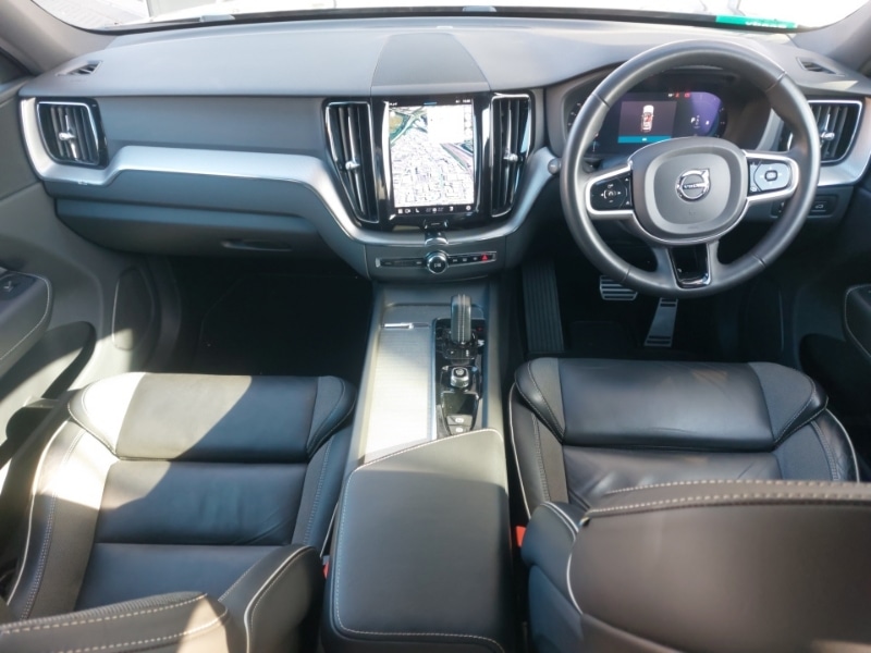 Used Volvo XC60 2022 for sale - 76834380: Photo 2