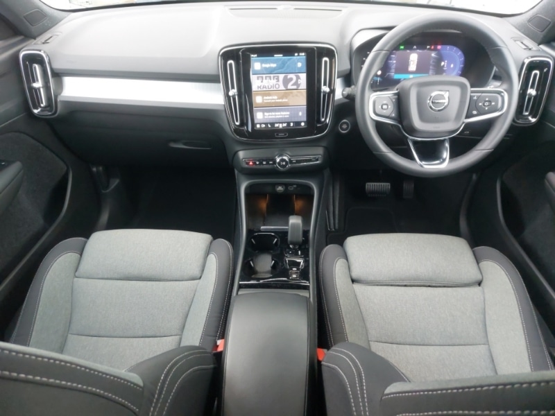 Used Volvo XC40 2023 for sale - 77154931: Photo 2