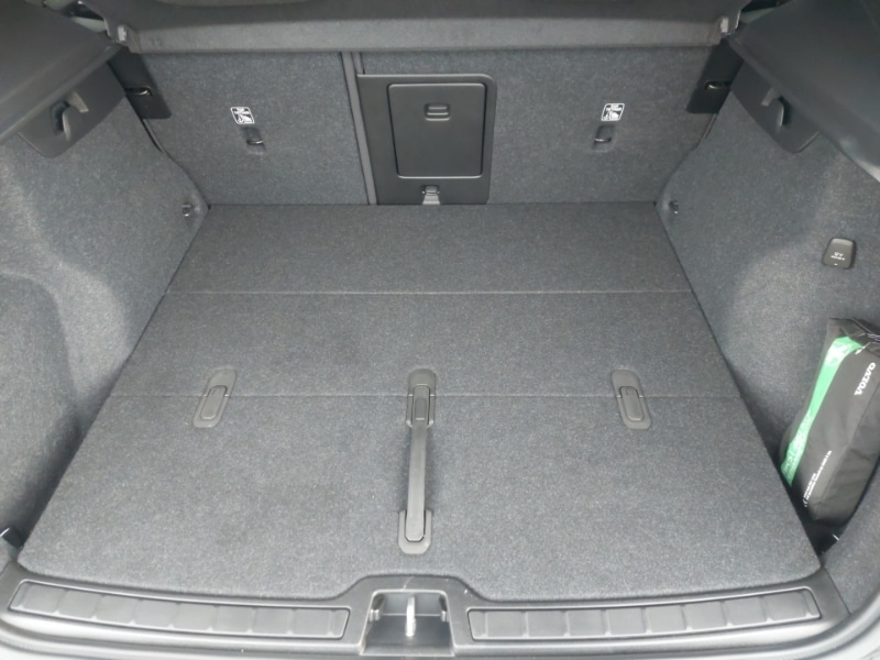 Used Volvo XC40 2023 for sale - 77154931: Photo 8