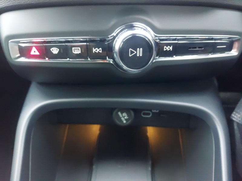 Used Volvo XC40 2025 for sale - 77453967: Photo 17