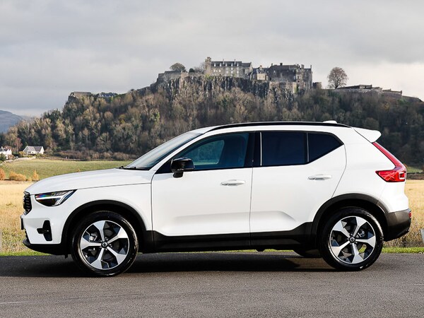 Used Volvo XC40 2025 for sale - 76199390: Photo 4