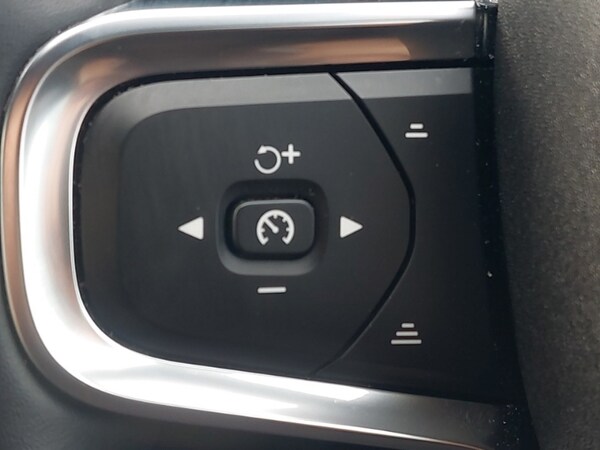 Used Volvo XC40 2024 for sale - 75767938: Photo 15