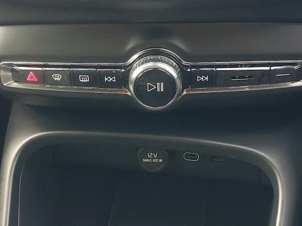 Used Volvo XC40 2024 for sale - 75767938: Photo 16