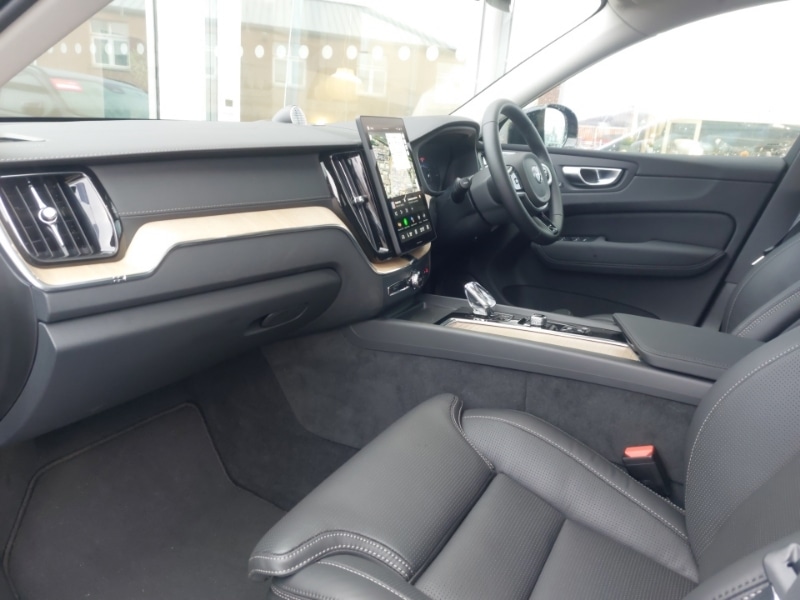 Used Volvo XC60 2025 for sale - 76397414: Photo 5