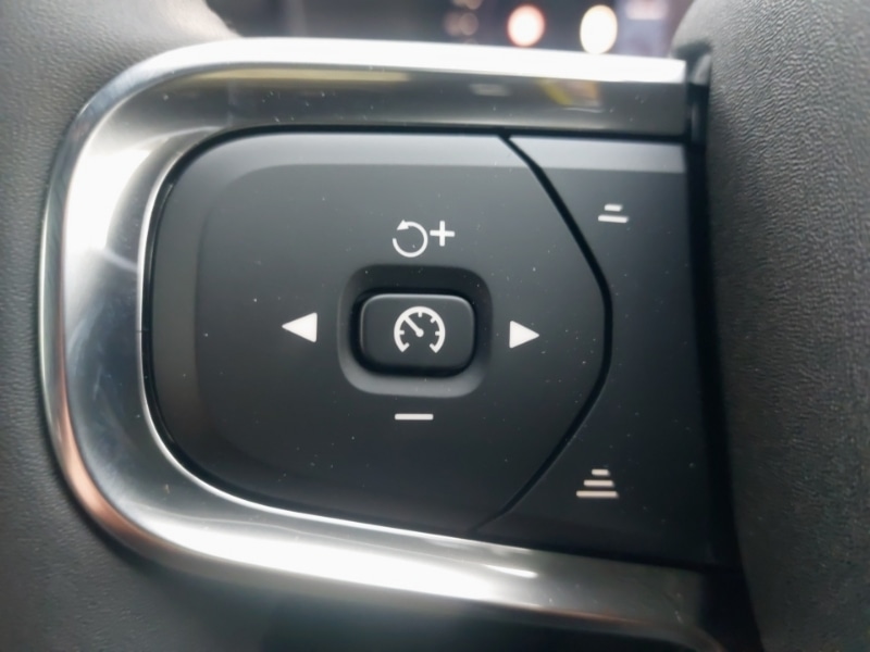 Used Volvo XC40 2025 for sale - 77453995: Photo 18