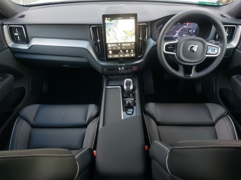 Used Volvo XC60 2025 for sale - 77874325: Photo 2