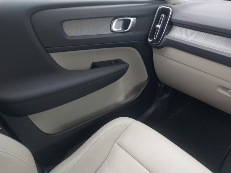 Used Volvo XC40 2020 for sale - 78126069: Photo 11