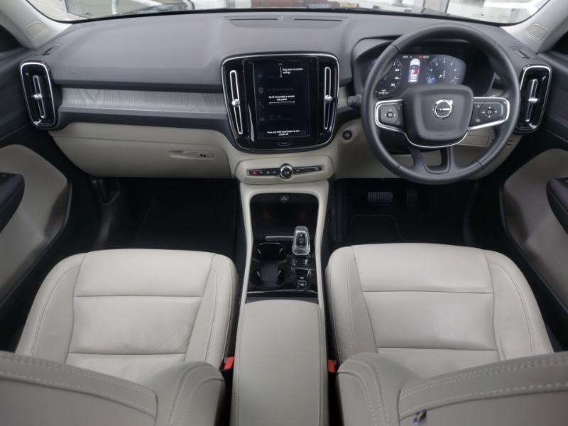 Used Volvo XC40 2020 for sale - 78126069: Photo 2