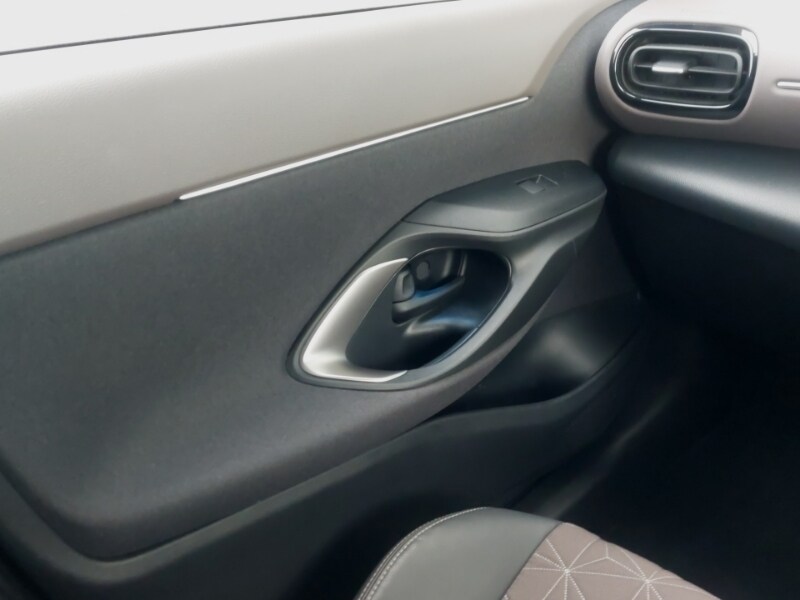 Used Toyota Yaris Cross 2022 for sale - 77933547: Photo 11