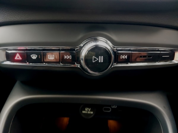 Used Volvo XC40 2024 for sale - 76271918: Photo 13