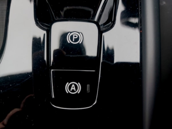 Used Volvo XC40 2024 for sale - 76271918: Photo 15